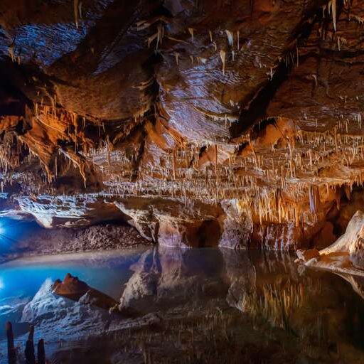 grottes de lacave
